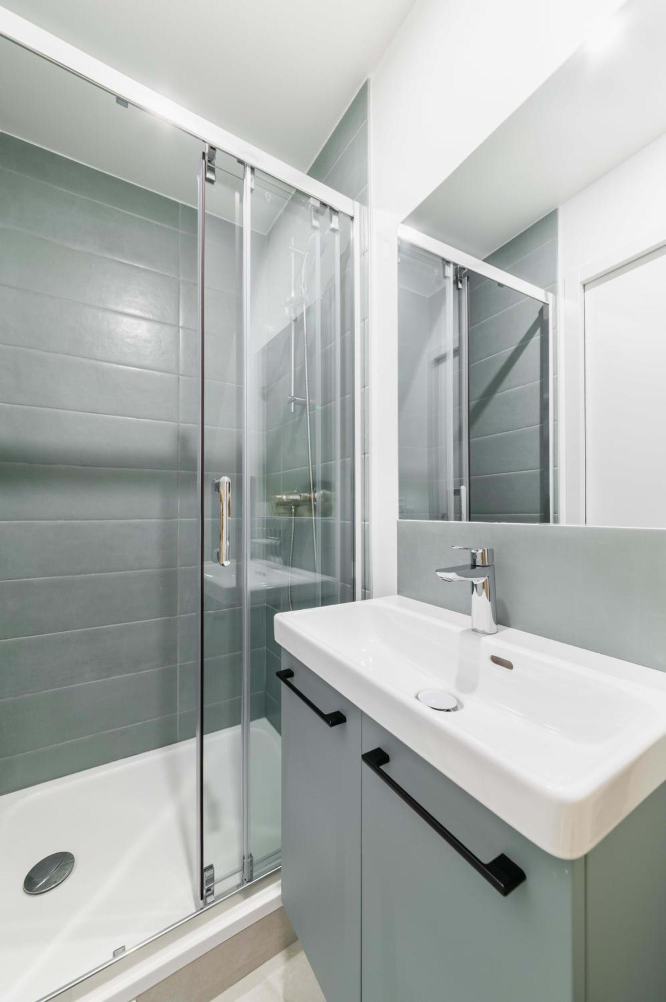 Apartamento 2 Pieces Refait A Neuf Dernier Etage - Paris 19 - 4P - Flat-Guest Exterior foto